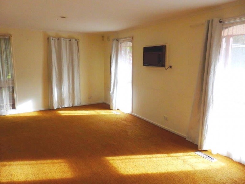 8 DONELLY, Hallam VIC 3803