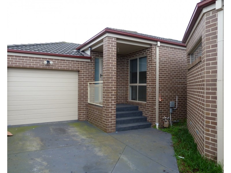 9B Allison Avenue, Eumemmerring VIC 3177