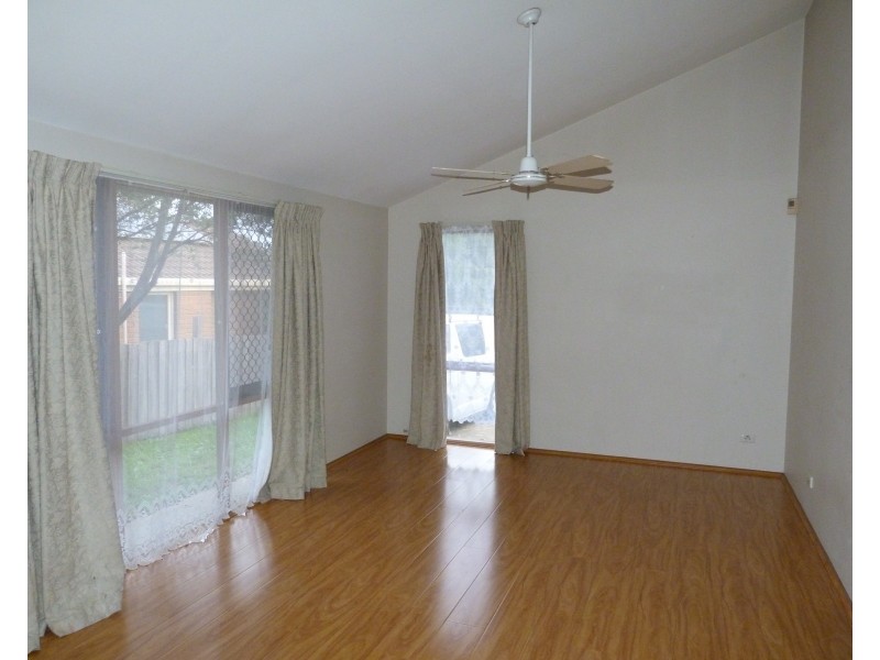 3 The Spur, Hampton Park VIC 3976