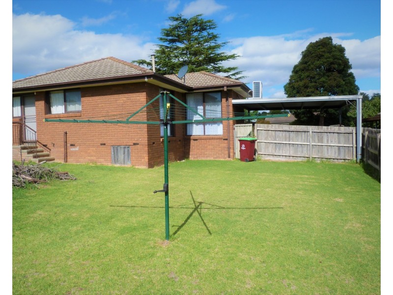 23 Rossiter Avenue, Endeavour Hills VIC 3802