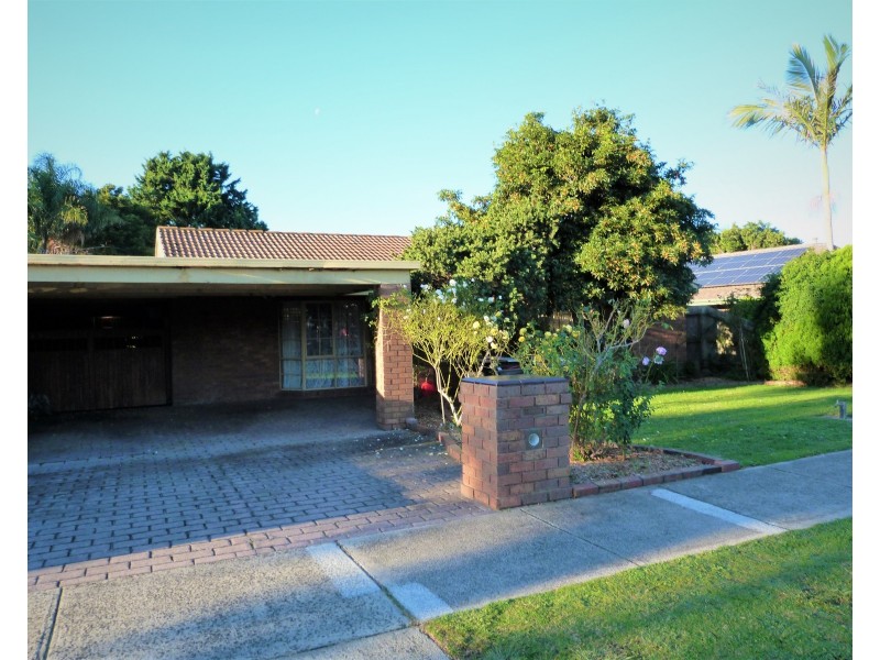 54 Marylyan Place, Cranbourne North VIC 3977