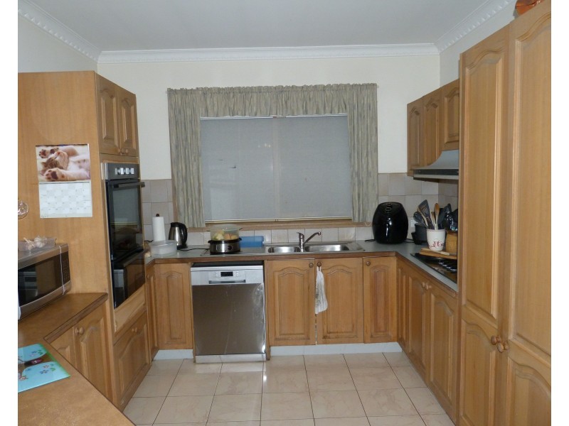 54 Marylyan Place, Cranbourne North VIC 3977