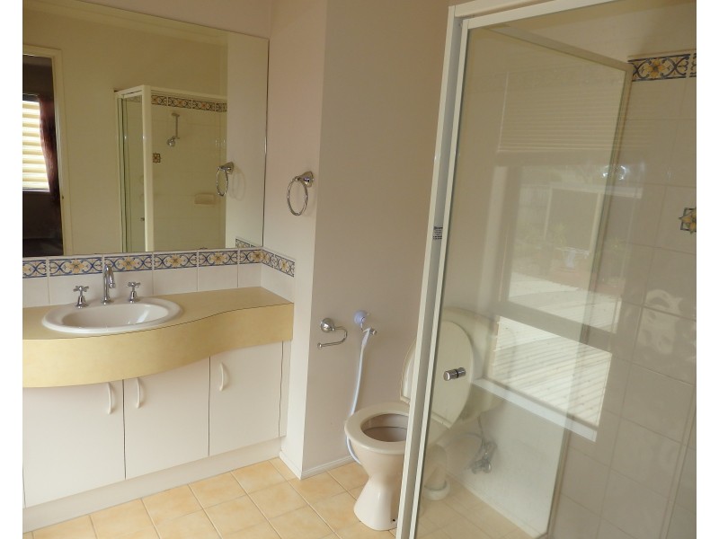 15 CILENTO CRESCENT, Lynbrook VIC 3975