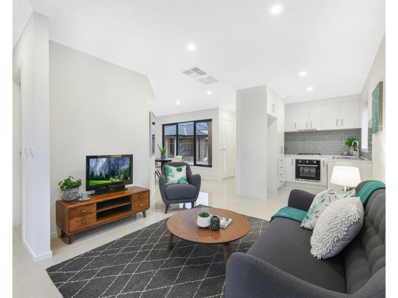 4/30-32 Parkland Avenue, Hampton Park VIC 3976