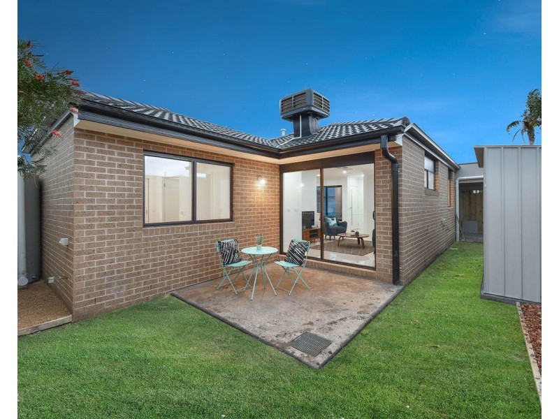 4/30-32 Parkland Avenue, Hampton Park VIC 3976
