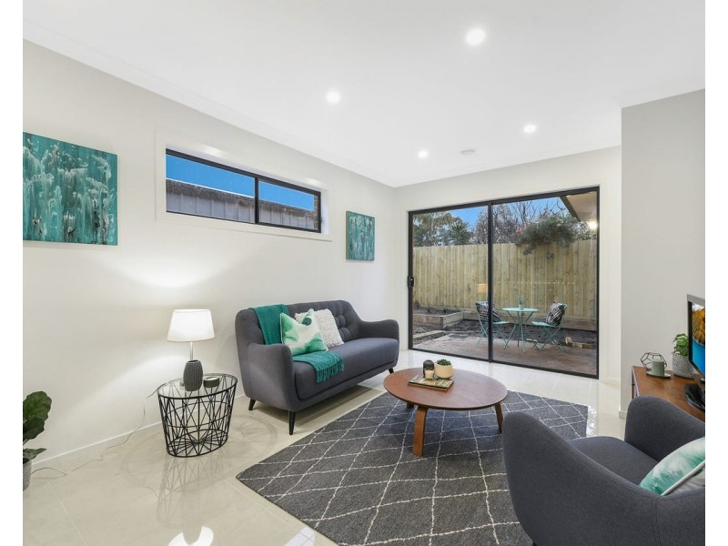4/30-32 Parkland Avenue, Hampton Park VIC 3976