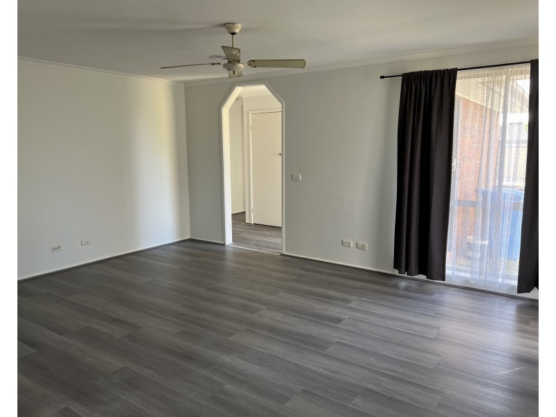 6 Robbins Way, Hampton Park VIC 3976