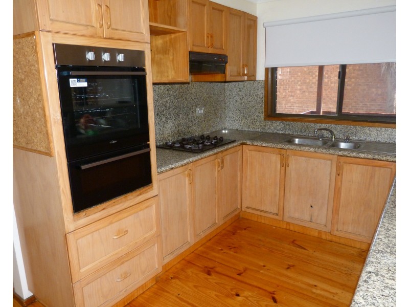 2 Tivoli Court, Eumemmerring VIC 3177