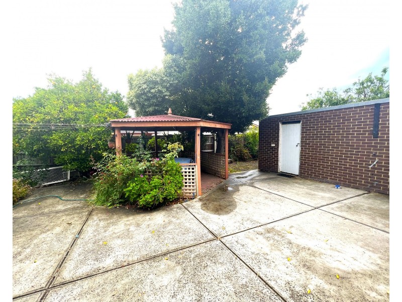 50 Shalimar Crescent, Dandenong North VIC 3175