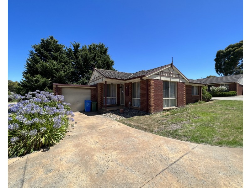 17/9-11 Olive Road, Eumemmerring VIC 3177