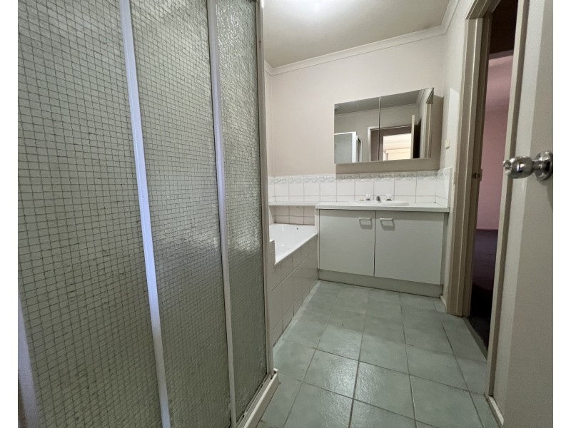 17/9-11 Olive Road, Eumemmerring VIC 3177