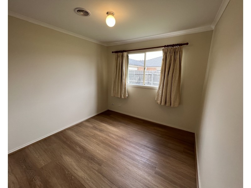 6 Orion Avenue, Cranbourne VIC 3977