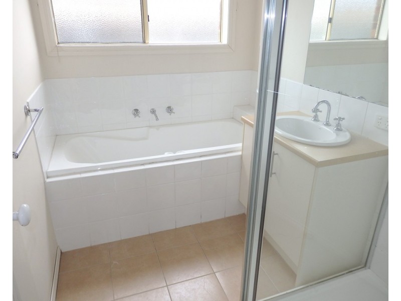 6 Orion Avenue, Cranbourne VIC 3977