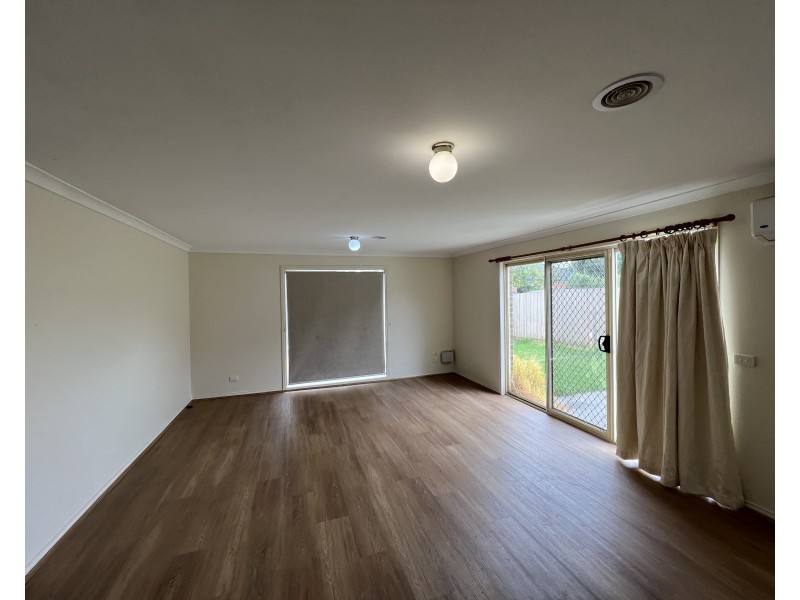 6 Orion Avenue, Cranbourne VIC 3977