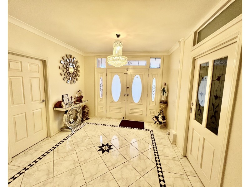 14 Lilac Crescent, Berwick VIC 3806