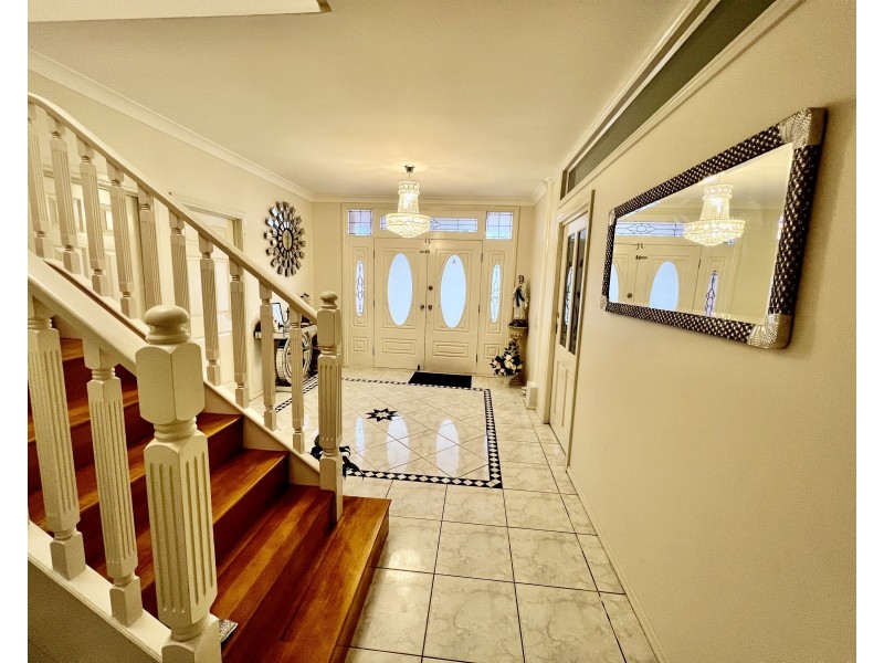 14 Lilac Crescent, Berwick VIC 3806