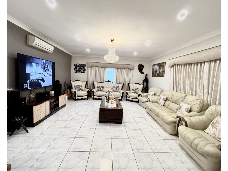 14 Lilac Crescent, Berwick VIC 3806