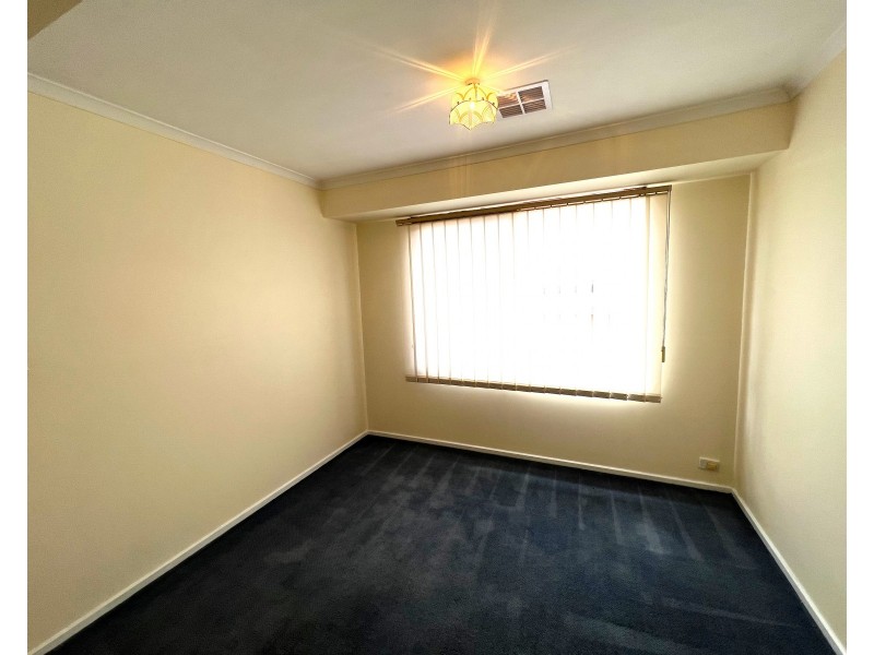 6 Henlow Rise, Hallam VIC 3803