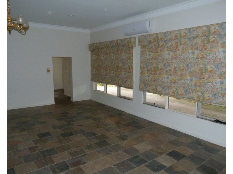 8 Glismann Road, Beaconsfield VIC 3807