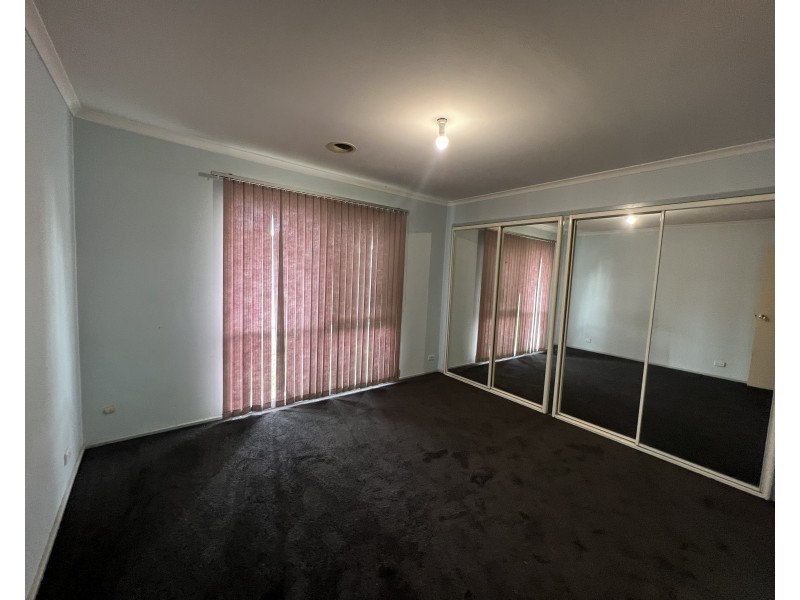 1 JASPER COURT, Hampton Park VIC 3976