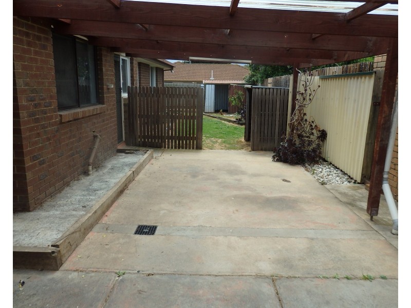 1 JASPER COURT, Hampton Park VIC 3976