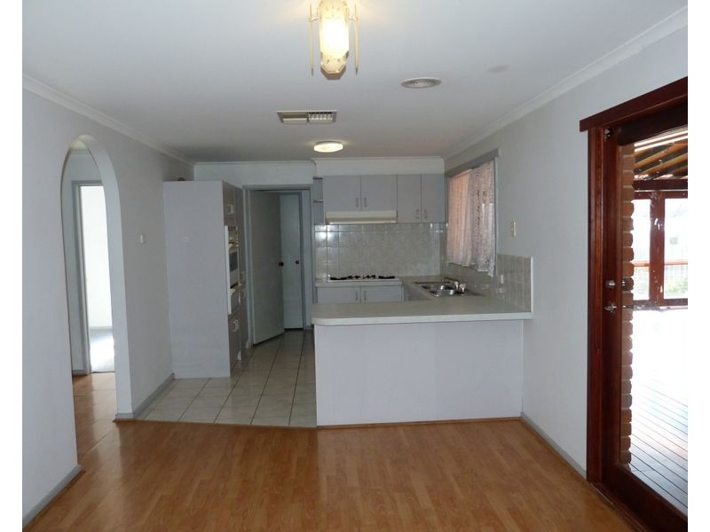 75 George Chudleigh Drive, Hallam VIC 3803