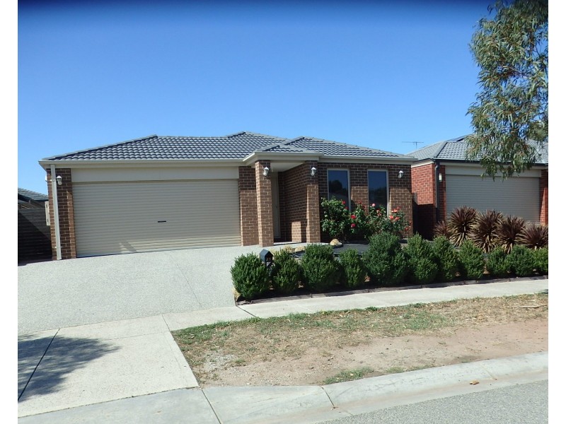 21 Lemon Grove, Cranbourne West VIC 3977