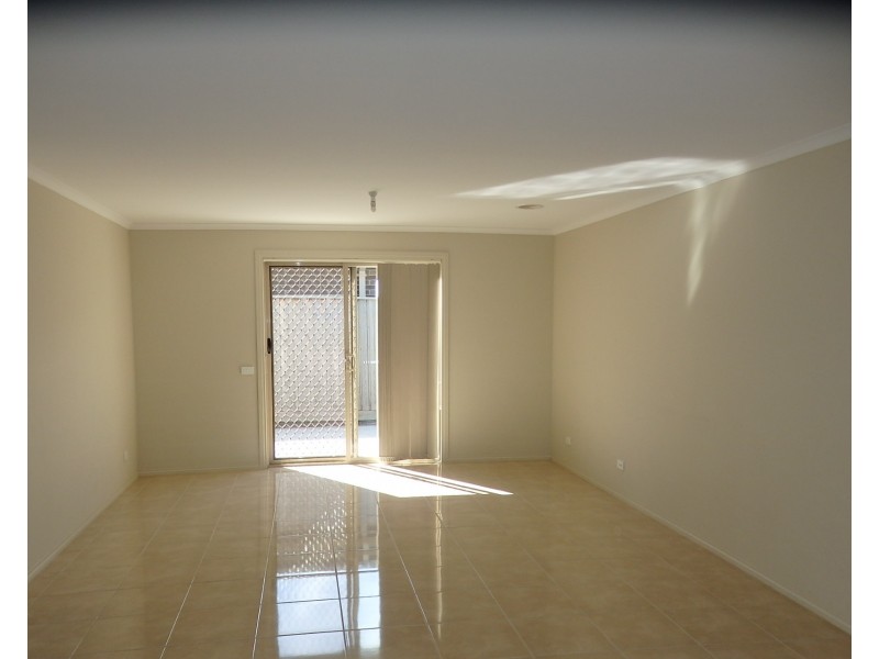 21 Lemon Grove, Cranbourne West VIC 3977