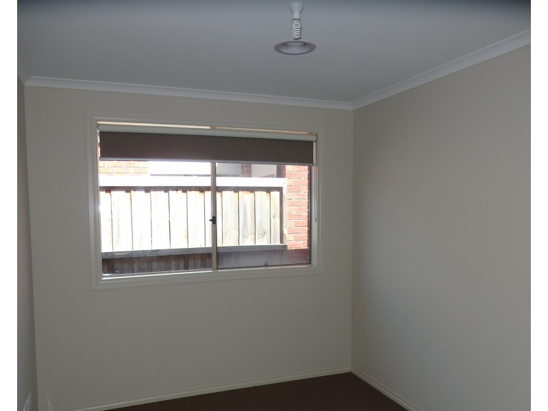 21 Lemon Grove, Cranbourne West VIC 3977