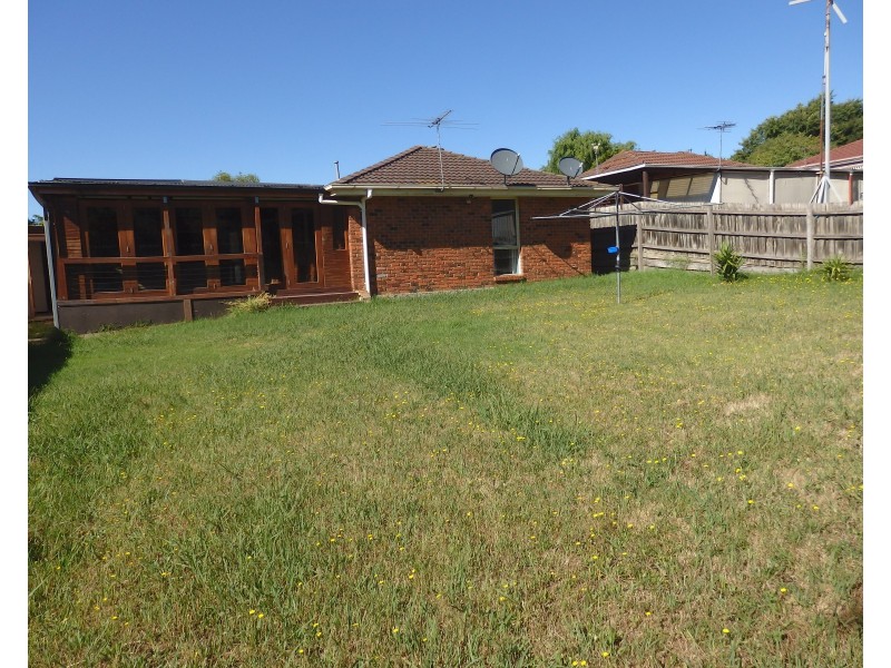 75 George Chudleigh Drive, Hallam VIC 3803