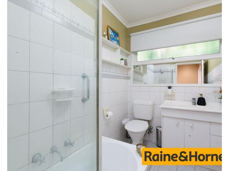 24 FRAWLEY ROAD, Eumemmerring VIC 3177