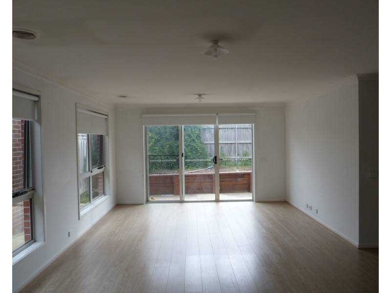 9 Napperby Way, Cranbourne North VIC 3977