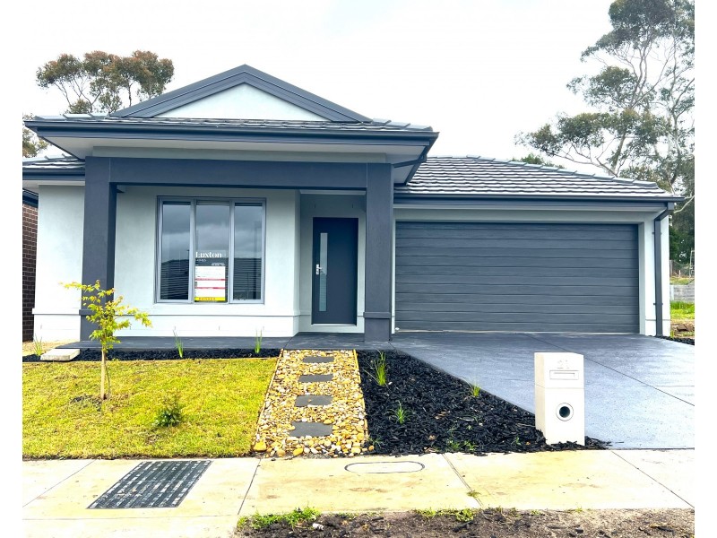 21 Silverstar Street, Pakenham VIC 3810