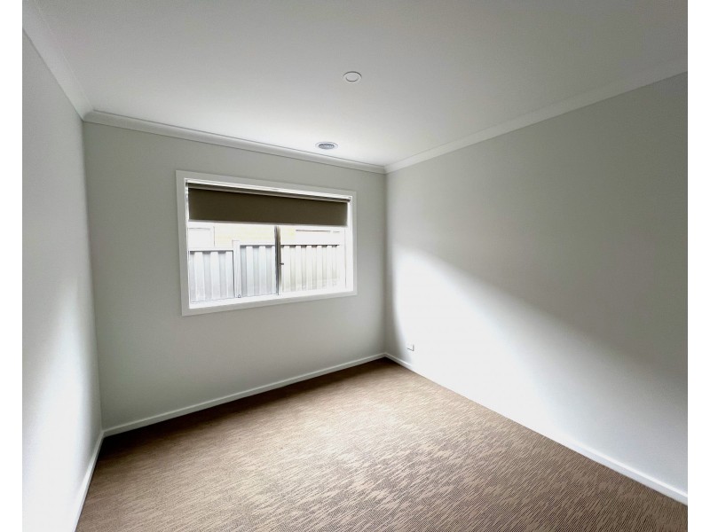 21 Silverstar Street, Pakenham VIC 3810