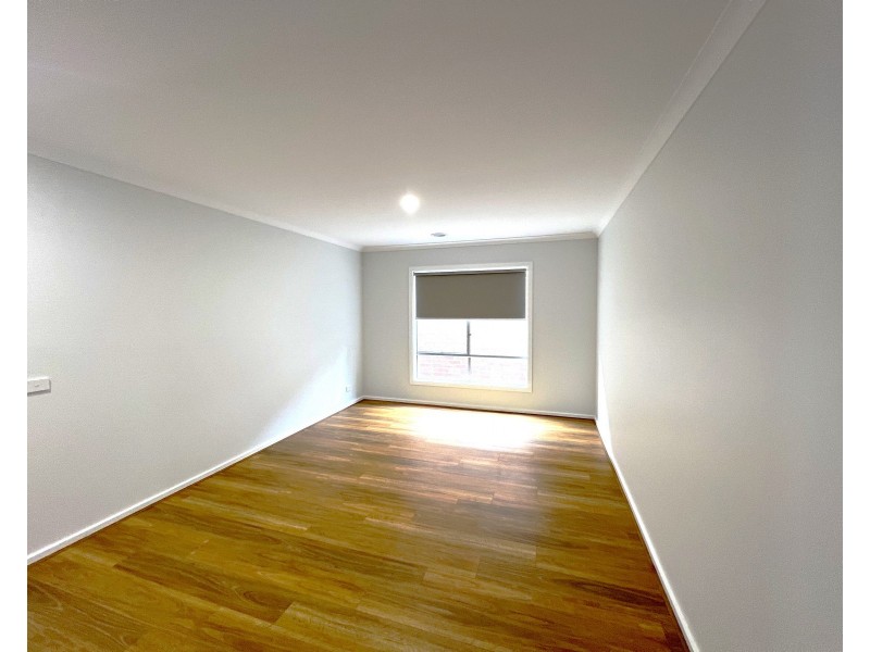 21 Silverstar Street, Pakenham VIC 3810