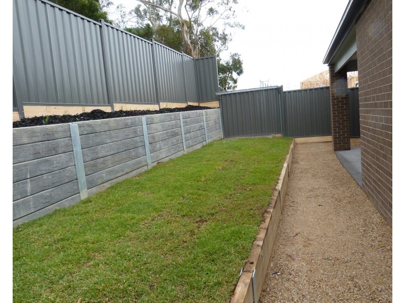 21 Silverstar Street, Pakenham VIC 3810