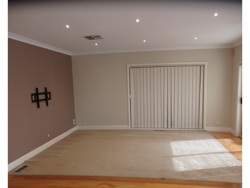 1A Smithfield Court, Keysborough VIC 3173