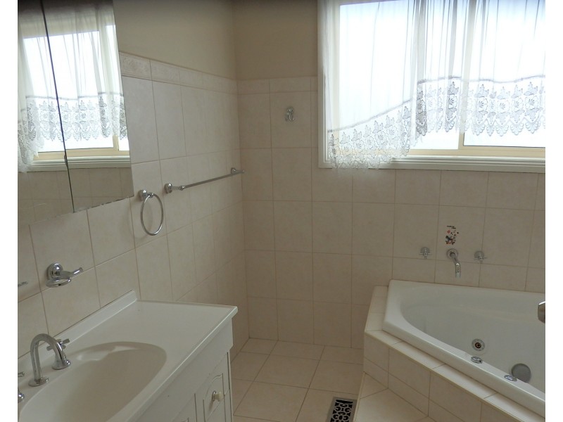 1A Smithfield Court, Keysborough VIC 3173