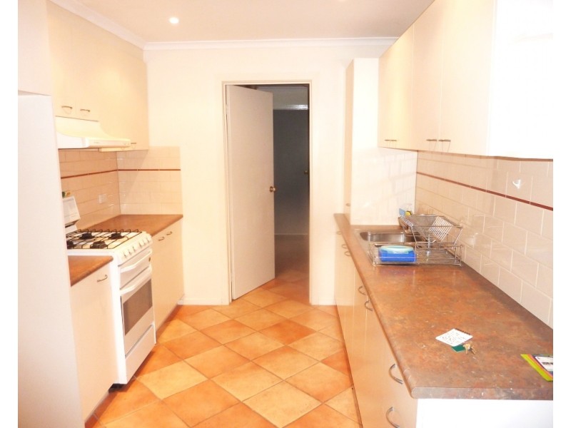 28 Warren close, Narre Warren VIC 3805