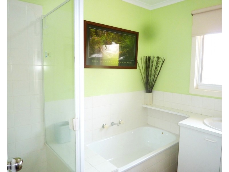 28 Warren close, Narre Warren VIC 3805