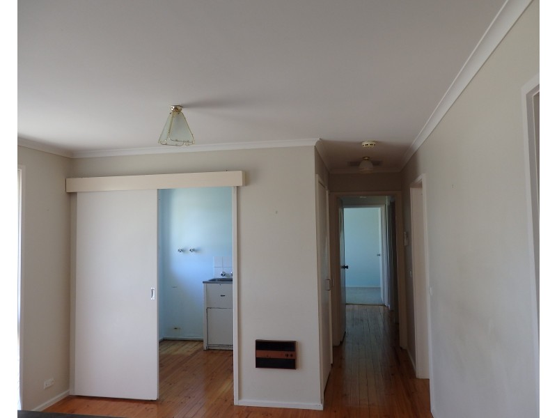 63 ALBERT ROAD, Hallam VIC 3803