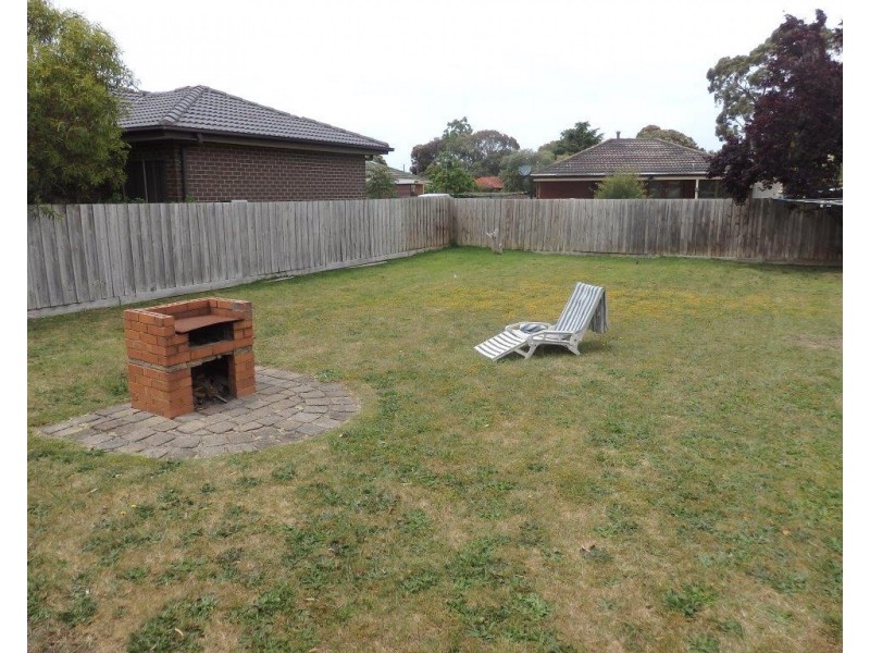 63 ALBERT ROAD, Hallam VIC 3803