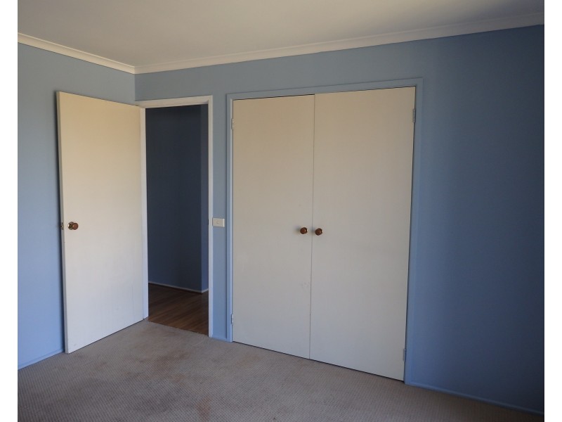 11 Warana Drive, Hampton Park VIC 3976