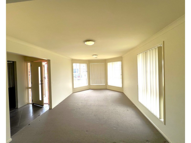 66 Stately Drive, Cranbourne East VIC 3977