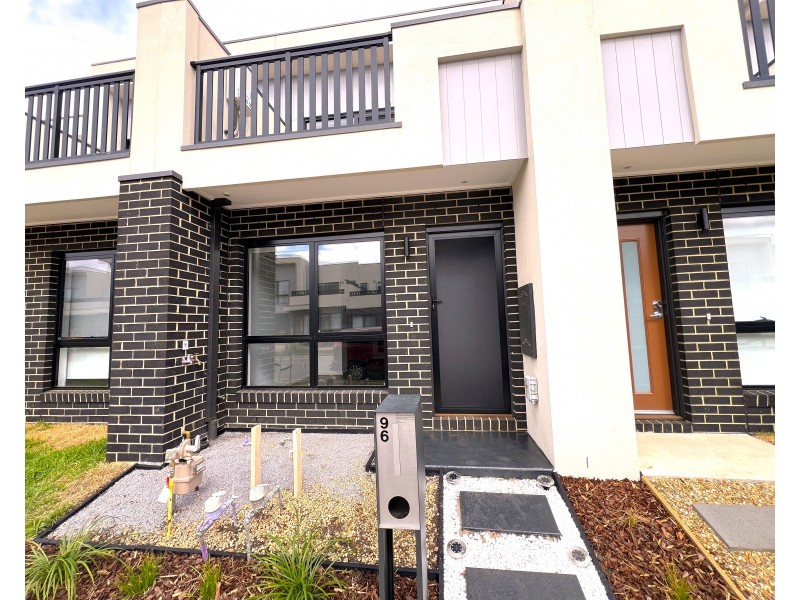 96 Fusion Circuit, Cranbourne West VIC 3977