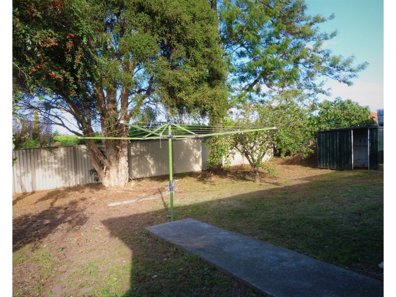 22 Weeden Crescent, Hallam VIC 3803