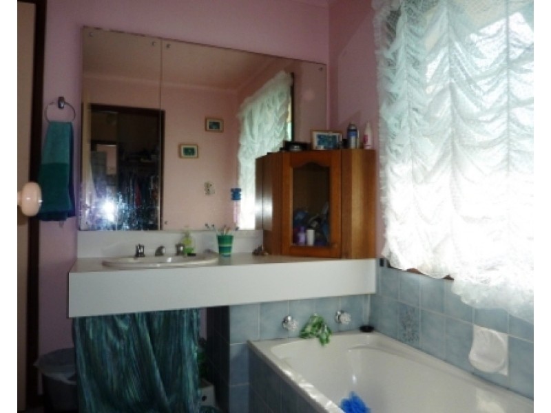 22 Weeden Crescent, Hallam VIC 3803