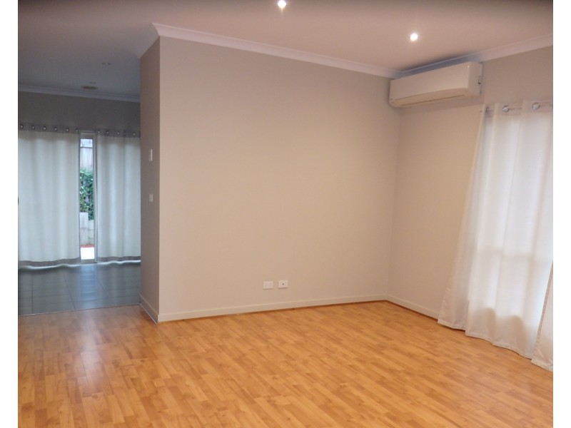 4 Anbar Mews, Hallam VIC 3803