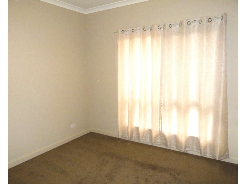 4 Anbar Mews, Hallam VIC 3803