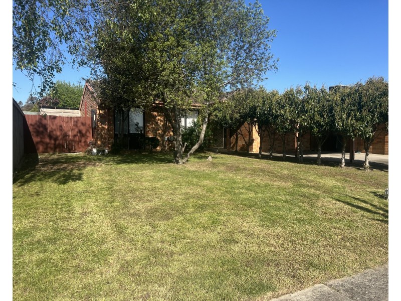 149 Courtenay Avenue, Cranbourne North VIC 3977